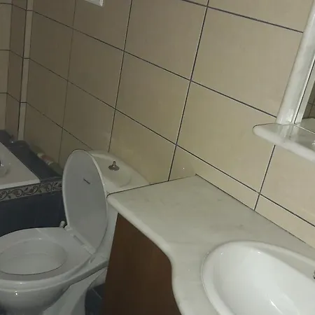 麦斯特拉里公寓酒店 Alikí